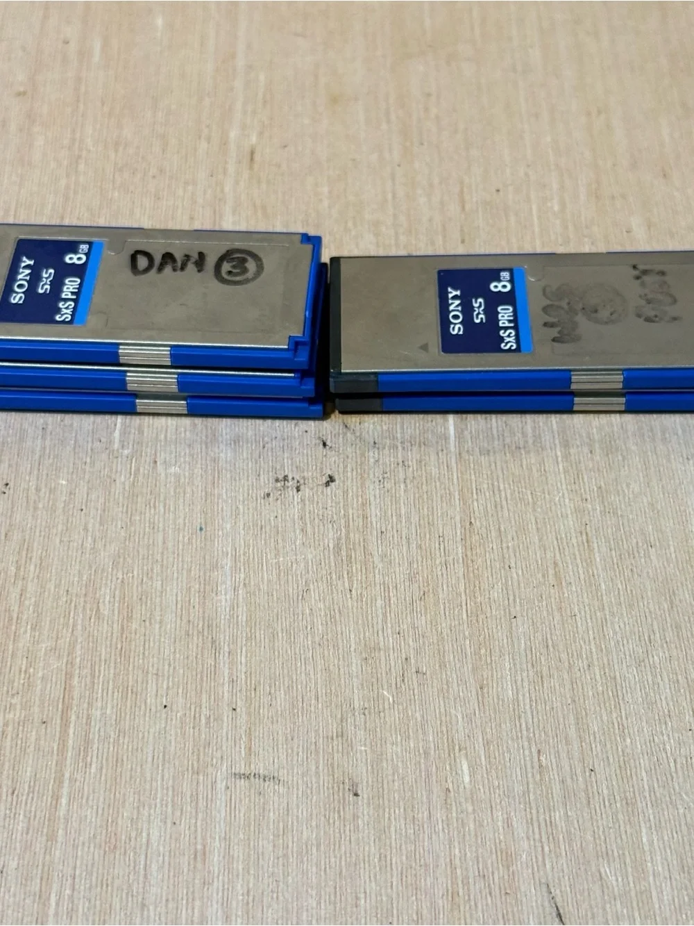 5-Sony 8GB SxS PRO Memory Cards “UNTESTED” SBP-8 w/Case Read Description Below!
